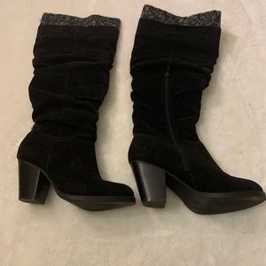 Black boots  size 7